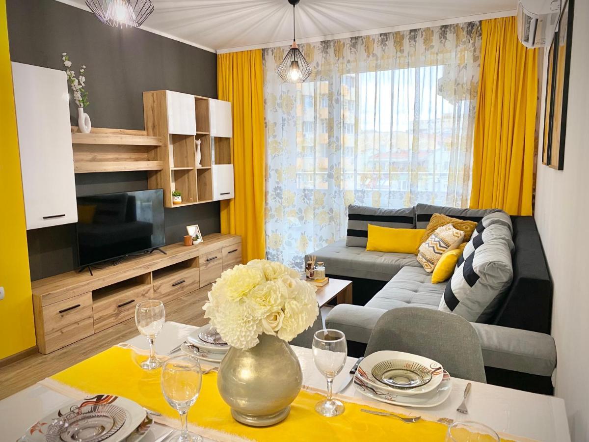 Art Apartment For 4 People Free Parking & Wifi Stara Zagora Eksteriør billede